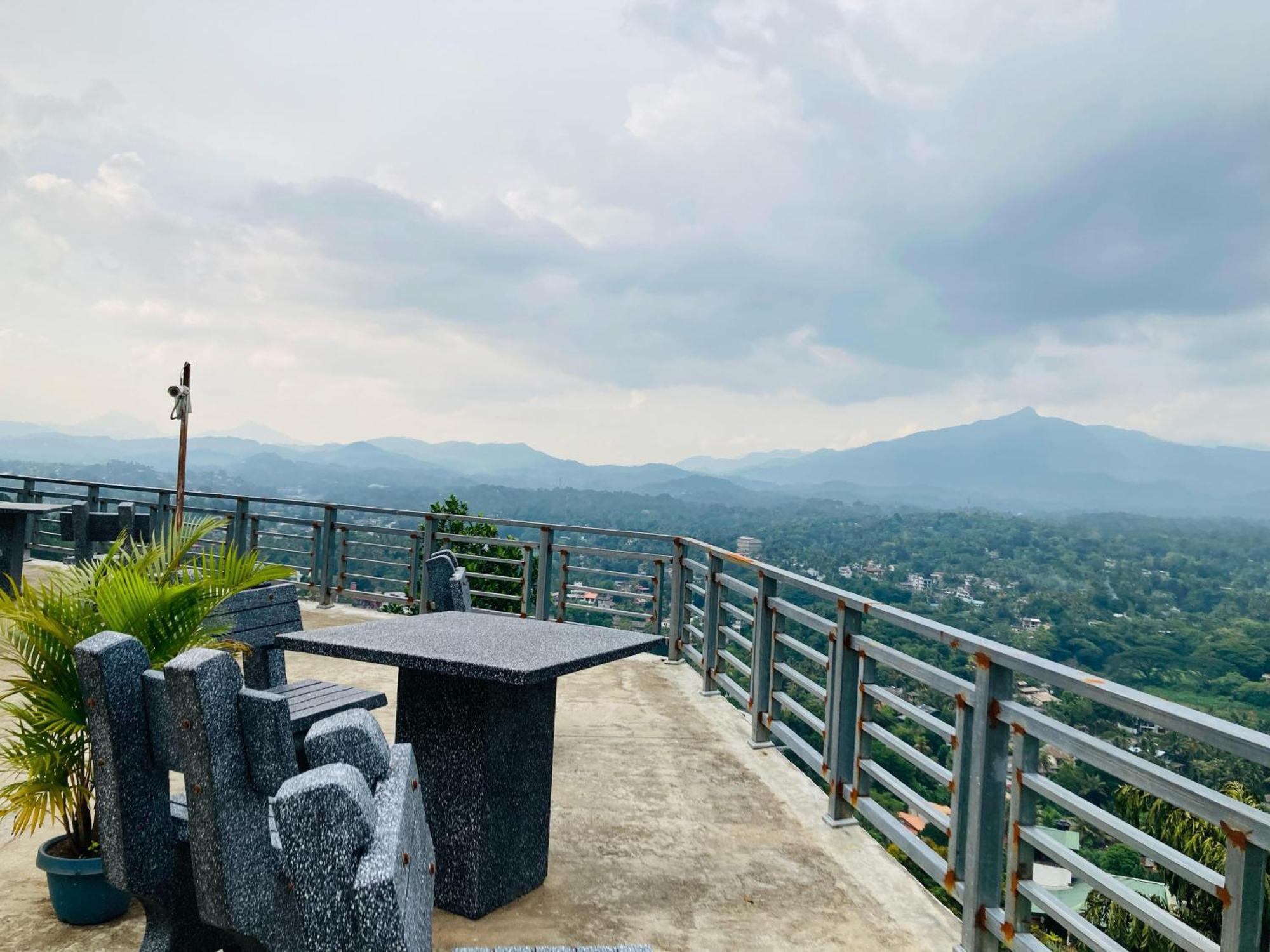 Dream House Residence Kandy Exterior photo